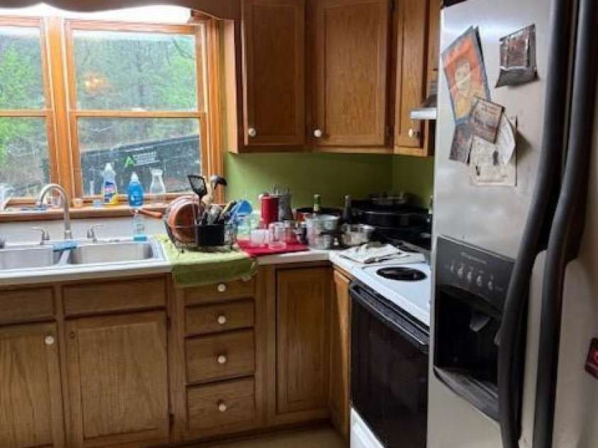 1336 MT SINAI CHURCH Road, Shelby, NC 28152.  MLS# CAR4242230, YatesRealty ID 4023. Kitchen