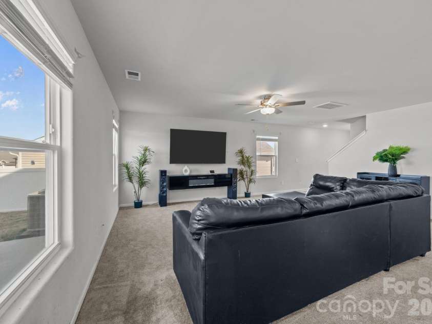 411 Apex Circle, Shelby, NC 28152.  MLS# CAR4352344, YatesRealty ID 4023. 
