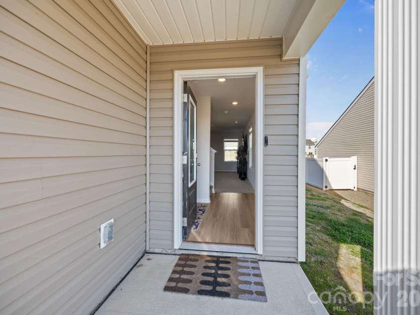 411 Apex Circle, Shelby, NC 28152.  MLS# CAR4352344, YatesRealty ID 4023. 