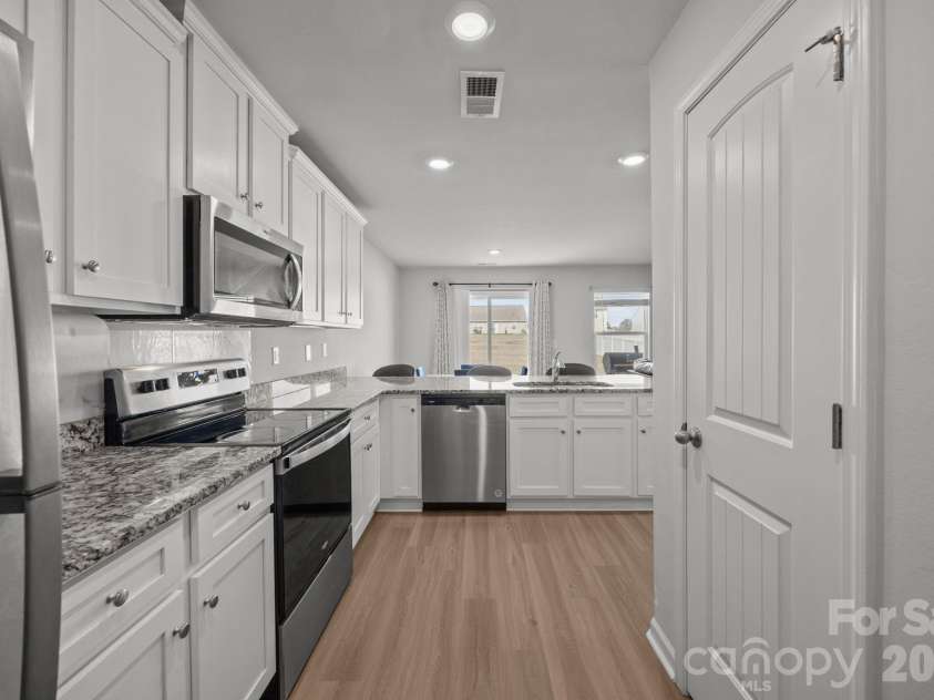 411 Apex Circle, Shelby, NC 28152.  MLS# CAR4352344, YatesRealty ID 4023. 