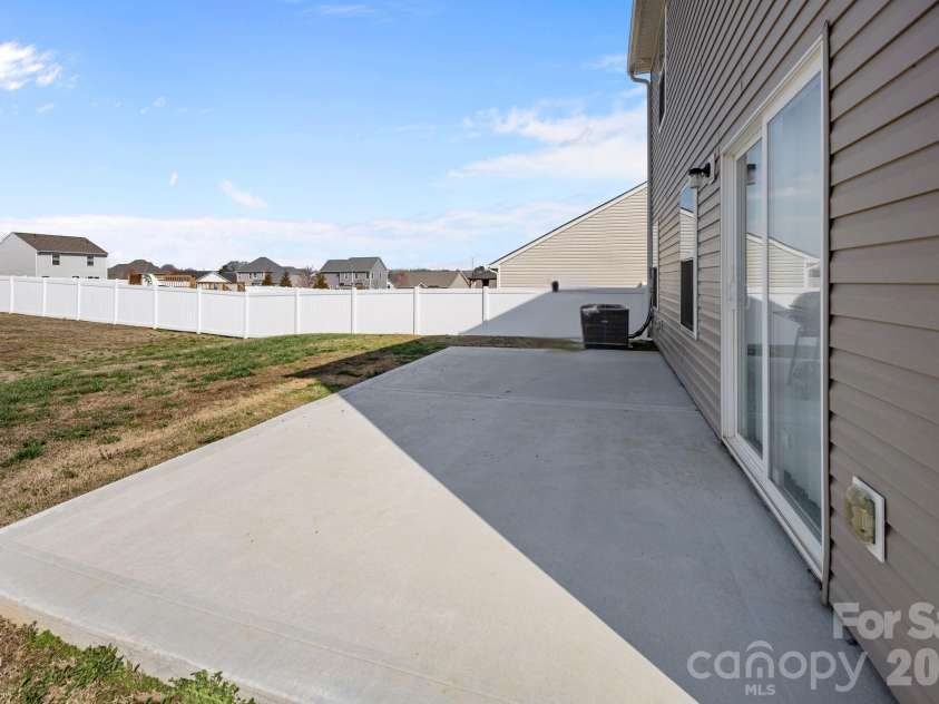 411 Apex Circle, Shelby, NC 28152.  MLS# CAR4352344, YatesRealty ID 4023. 