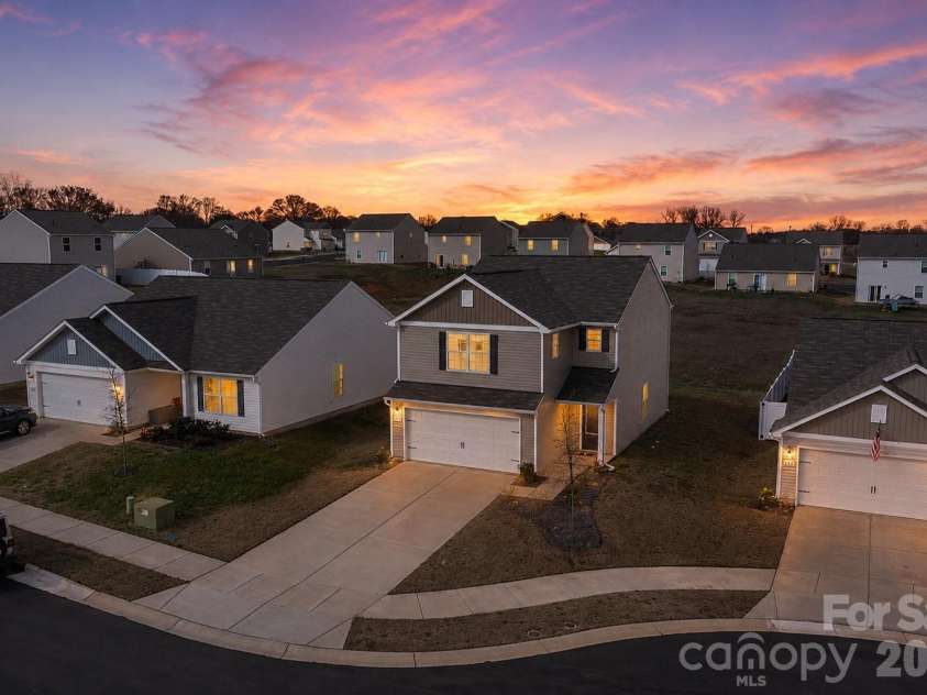 411 Apex Circle, Shelby, NC 28152.  MLS# CAR4352344, YatesRealty ID 4023. 