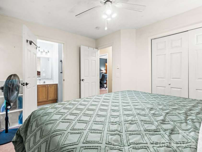 100 Summersweet Drive, Banner Elk, NC 28604.  MLS# CAR4402468, YatesRealty ID 40231. 