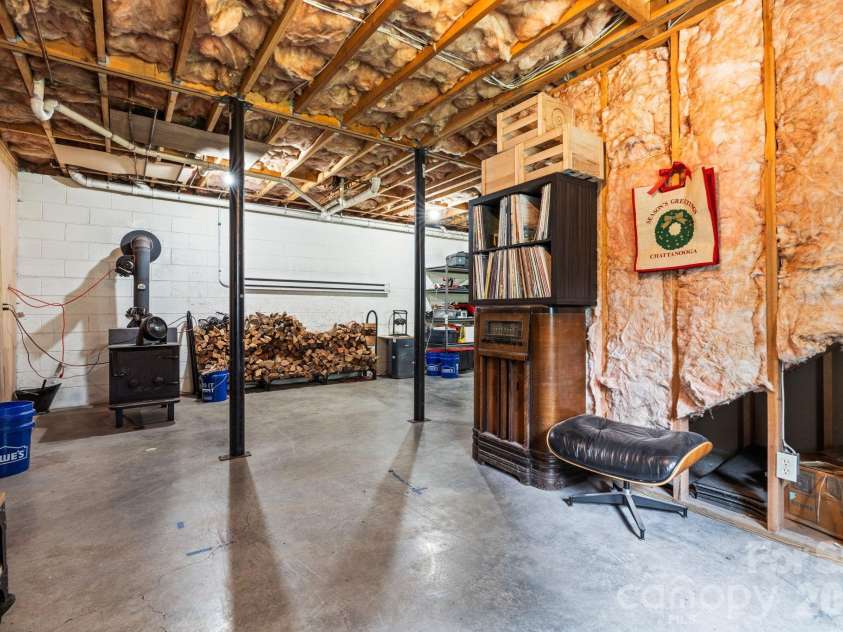 100 Summersweet Drive, Banner Elk, NC 28604.  MLS# CAR4402468, YatesRealty ID 40231. 