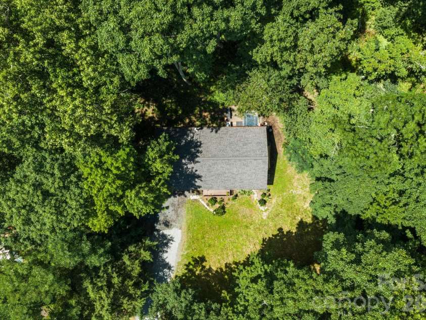 100 Summersweet Drive, Banner Elk, NC 28604.  MLS# CAR4402468, YatesRealty ID 40231. 