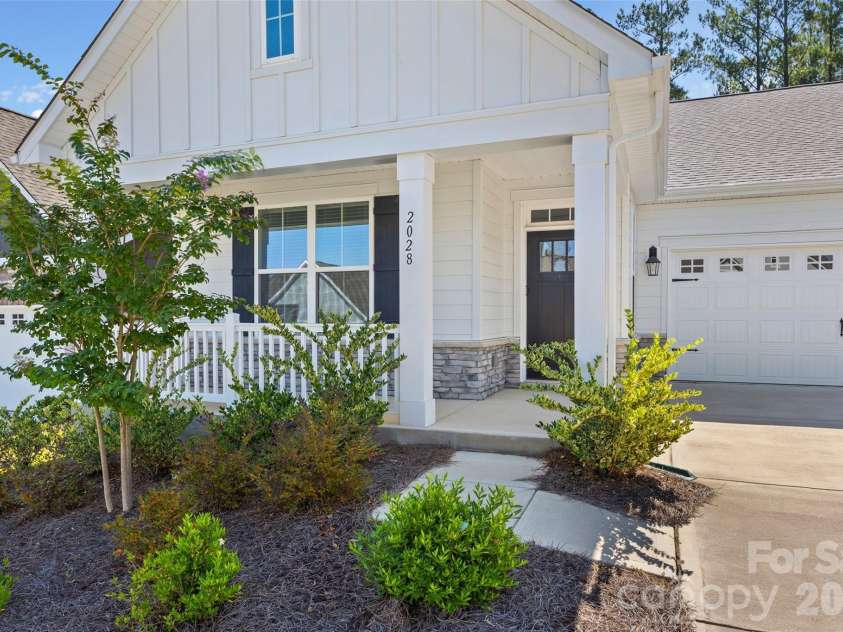 2028 Skyhawk Drive, York, SC 29745.  MLS# CAR4425331, YatesRealty ID 40232. 
