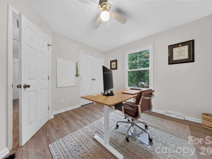 10412 Sardis Oaks Road, Charlotte, NC 28270.  MLS# CAR4406836, YatesRealty ID 40234. 