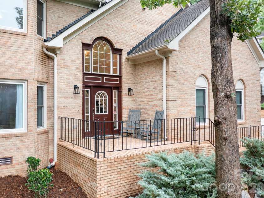 7048 Mariners Court, Tega Cay, SC 29708.  MLS# CAR4408357, YatesRealty ID 40235. 