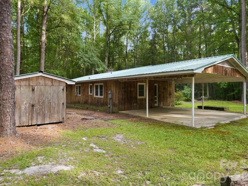 1083 Murdocksville Road, West End, NC 27376.  MLS# CAR4407490, YatesRealty ID 40237. 