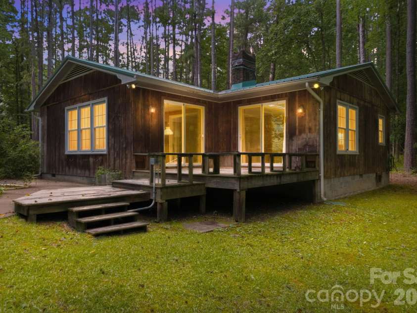 1083 Murdocksville Road, West End, NC 27376.  MLS# CAR4407490, YatesRealty ID 40237. 