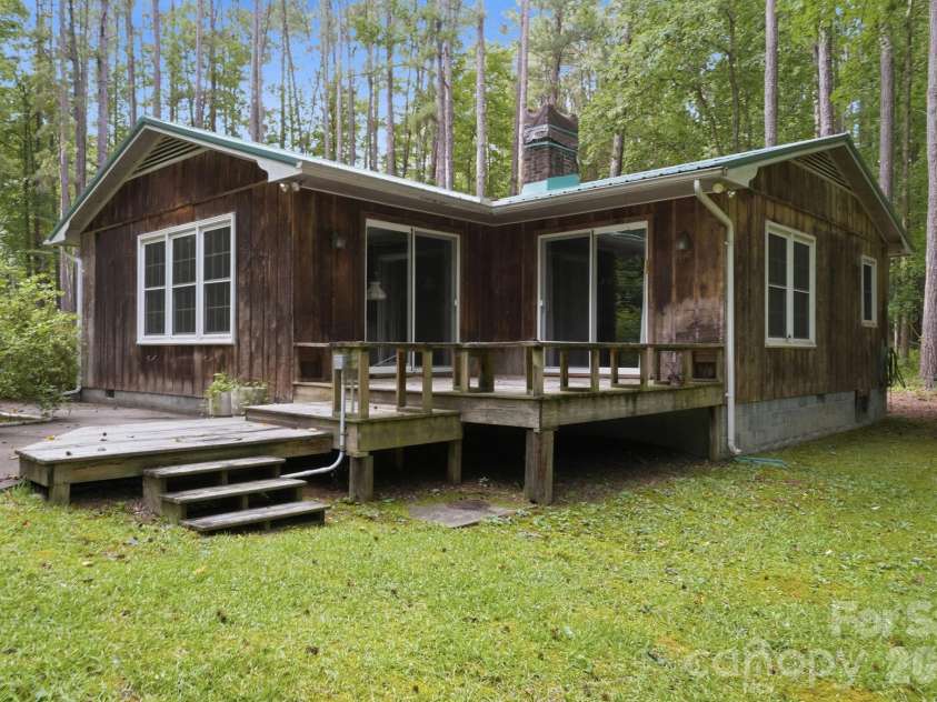 1083 Murdocksville Road, West End, NC 27376.  MLS# CAR4407490, YatesRealty ID 40237. 