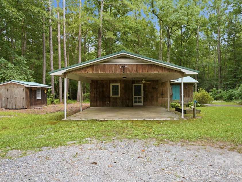 1083 Murdocksville Road, West End, NC 27376.  MLS# CAR4407490, YatesRealty ID 40237. 