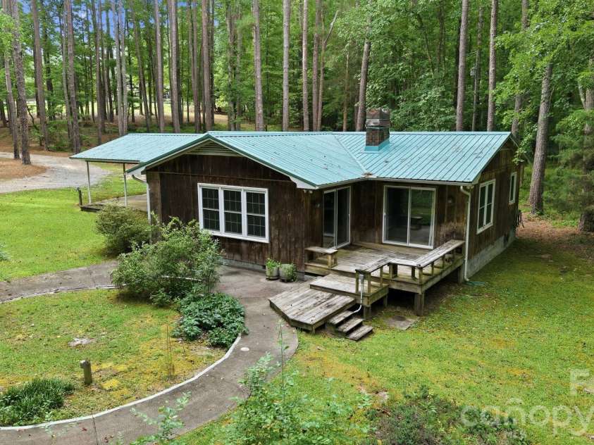 1083 Murdocksville Road, West End, NC 27376.  MLS# CAR4407490, YatesRealty ID 40237. 