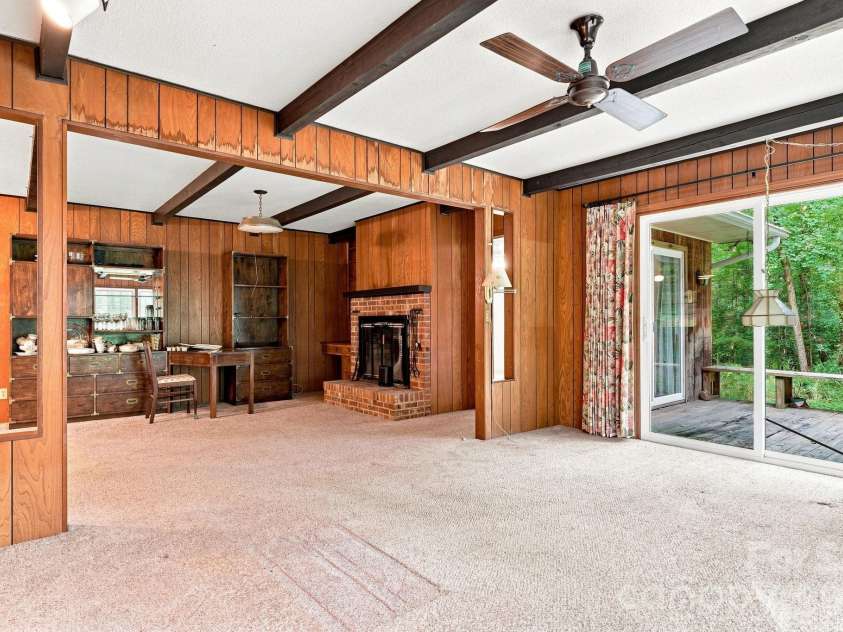 1083 Murdocksville Road, West End, NC 27376.  MLS# CAR4407490, YatesRealty ID 40237. 