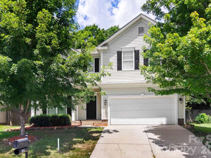9055 Pembroke Court, Fort Mill, SC 29707.  MLS# CAR4405192, YatesRealty ID 40239. 