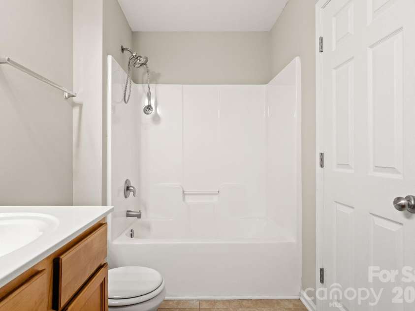 9055 Pembroke Court, Fort Mill, SC 29707.  MLS# CAR4405192, YatesRealty ID 40239. 