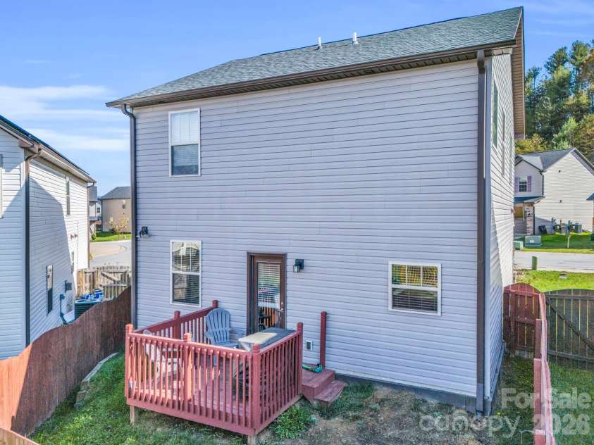 358 Cardwell Lane, Fletcher, NC 28732.  MLS# CAR4355341, YatesRealty ID 4024. 