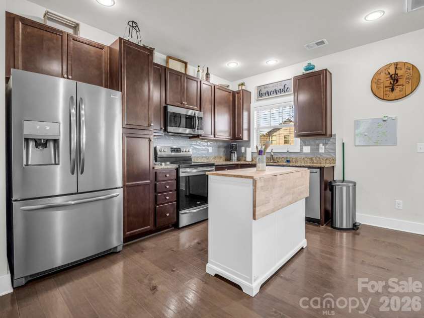 358 Cardwell Lane, Fletcher, NC 28732.  MLS# CAR4355341, YatesRealty ID 4024. 