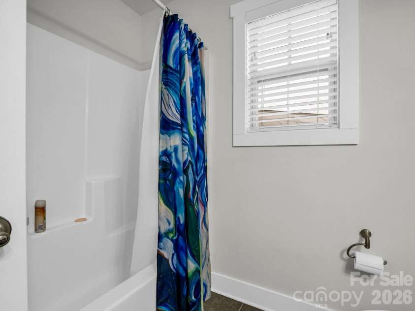 358 Cardwell Lane, Fletcher, NC 28732.  MLS# CAR4355341, YatesRealty ID 4024. 