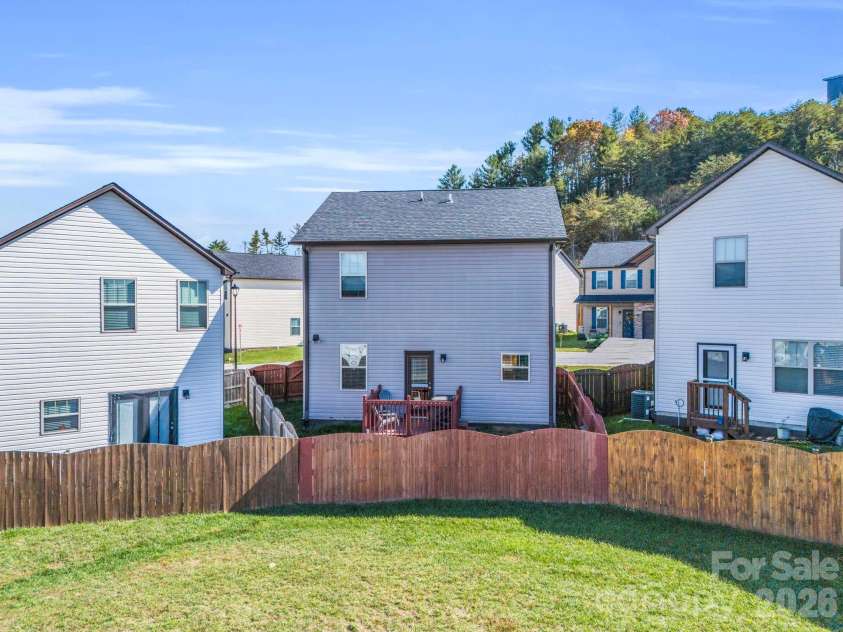 358 Cardwell Lane, Fletcher, NC 28732.  MLS# CAR4355341, YatesRealty ID 4024. 