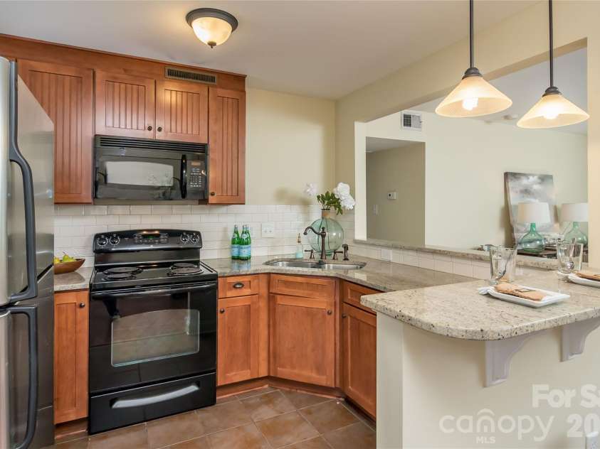 4911 Park Road, Charlotte, NC 28209.  MLS# CAR4340027, YatesRealty ID 4024. 