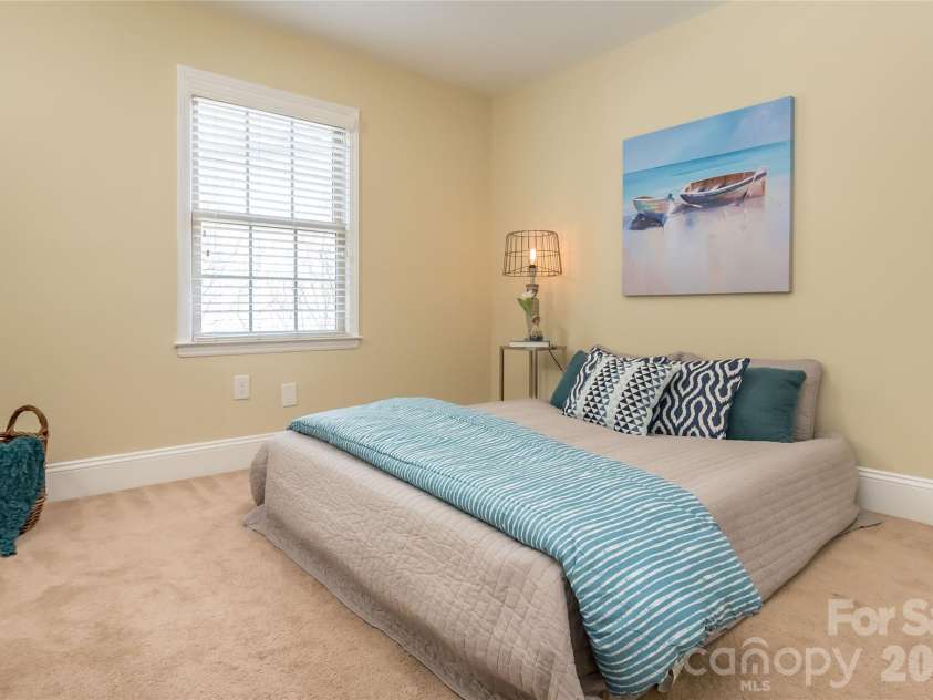 4911 Park Road, Charlotte, NC 28209.  MLS# CAR4340027, YatesRealty ID 4024. 