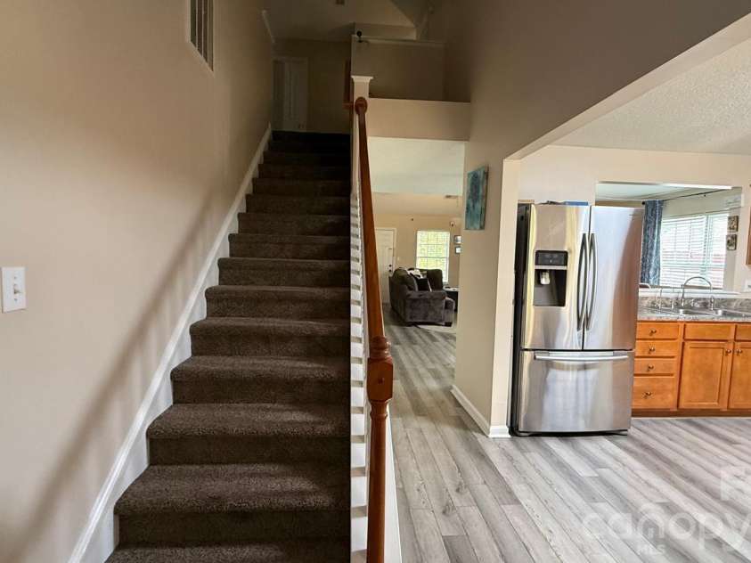 10239 Apple Dove Court, Charlotte, NC 28214.  MLS# CAR4408331, YatesRealty ID 40240. 