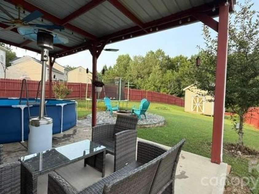 10239 Apple Dove Court, Charlotte, NC 28214.  MLS# CAR4408331, YatesRealty ID 40240. 