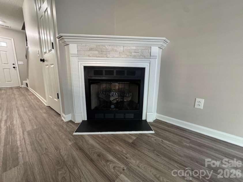 2638 Rozzelles Landing Drive, Charlotte, NC 28214.  MLS# CAR4402218, YatesRealty ID 40241. 