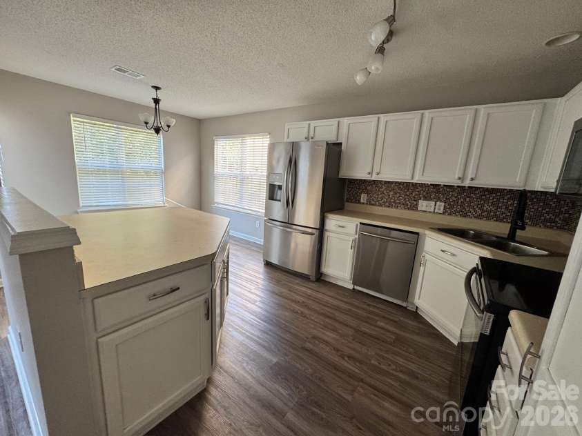 2638 Rozzelles Landing Drive, Charlotte, NC 28214.  MLS# CAR4402218, YatesRealty ID 40241. 