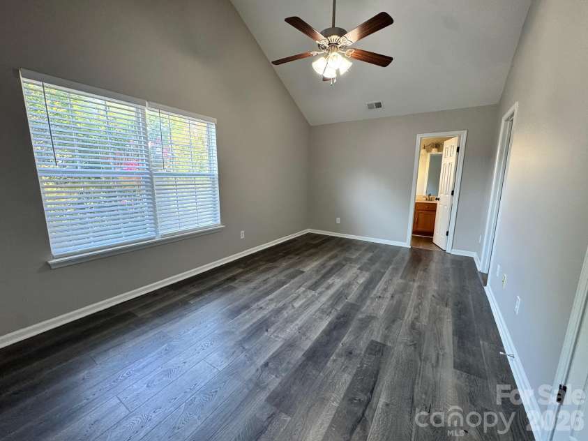 2638 Rozzelles Landing Drive, Charlotte, NC 28214.  MLS# CAR4402218, YatesRealty ID 40241. 