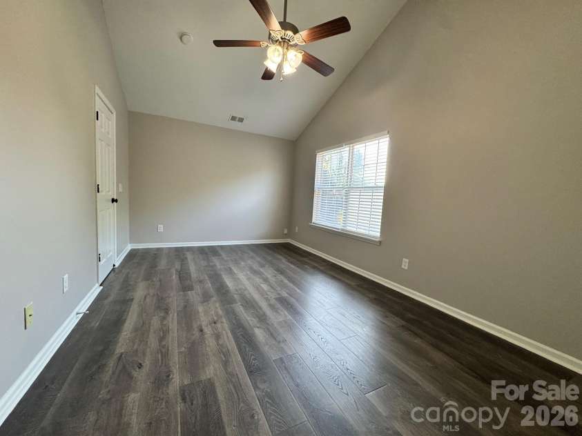 2638 Rozzelles Landing Drive, Charlotte, NC 28214.  MLS# CAR4402218, YatesRealty ID 40241. 