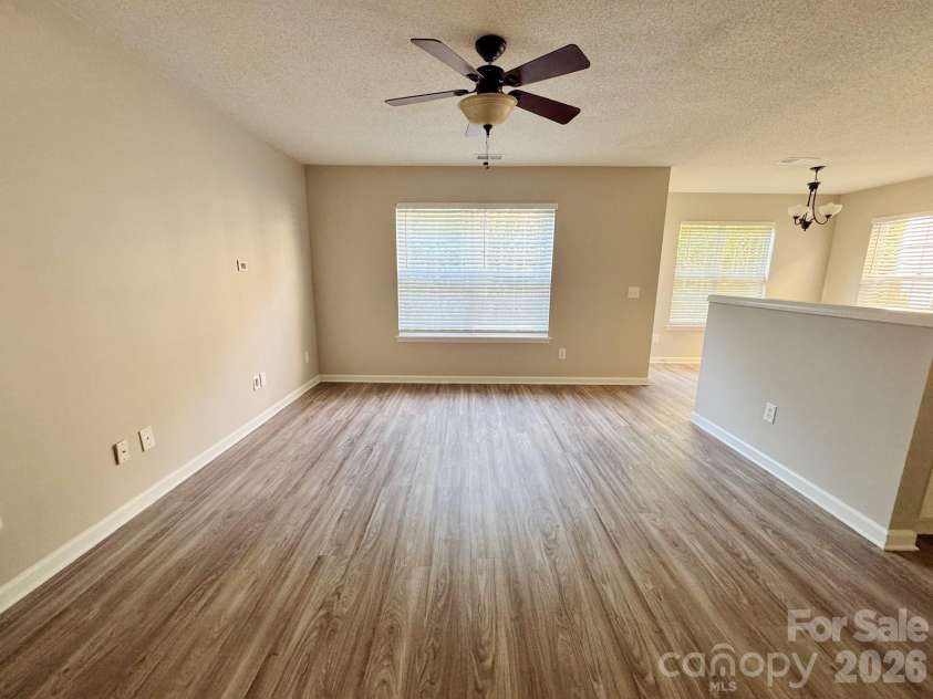 2638 Rozzelles Landing Drive, Charlotte, NC 28214.  MLS# CAR4402218, YatesRealty ID 40241. 
