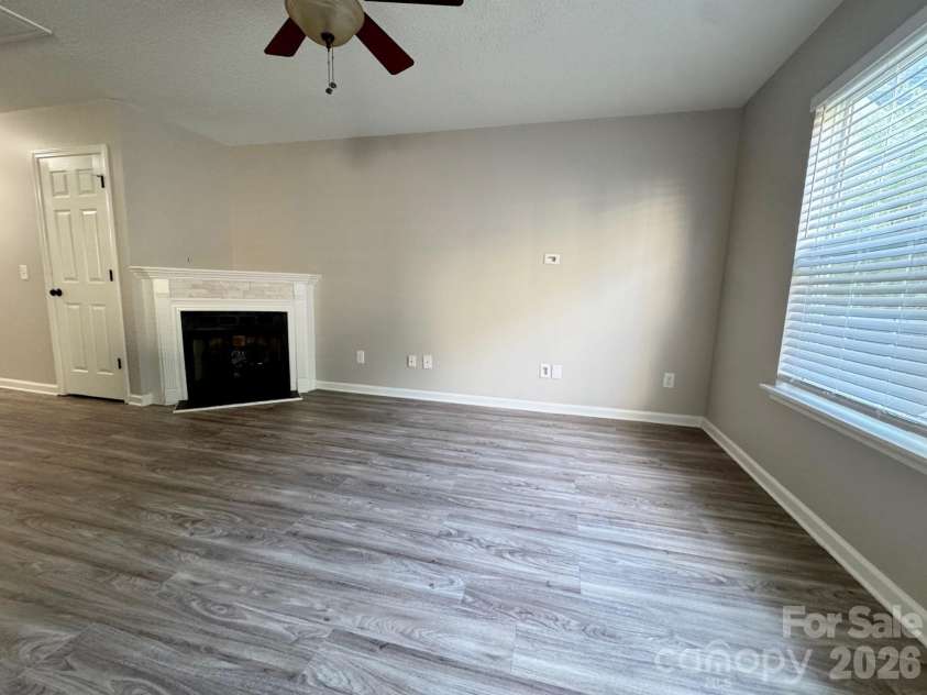 2638 Rozzelles Landing Drive, Charlotte, NC 28214.  MLS# CAR4402218, YatesRealty ID 40241. 