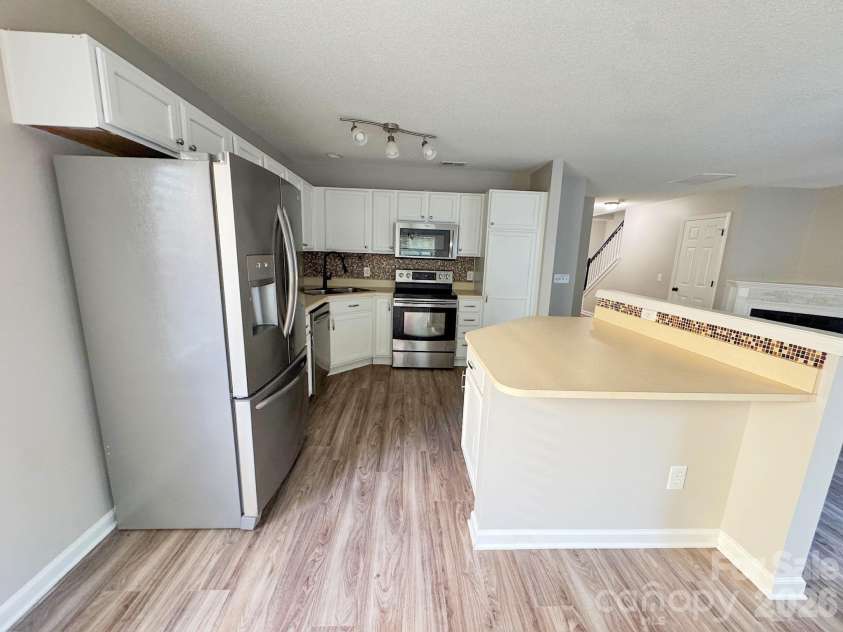 2638 Rozzelles Landing Drive, Charlotte, NC 28214.  MLS# CAR4402218, YatesRealty ID 40241. 