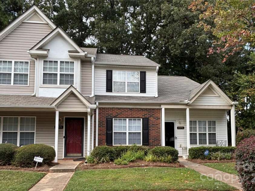 5375 Kimmerly Woods Drive, Charlotte, NC 28215.  MLS# CAR4305841, YatesRealty ID 40241. Home Front Full