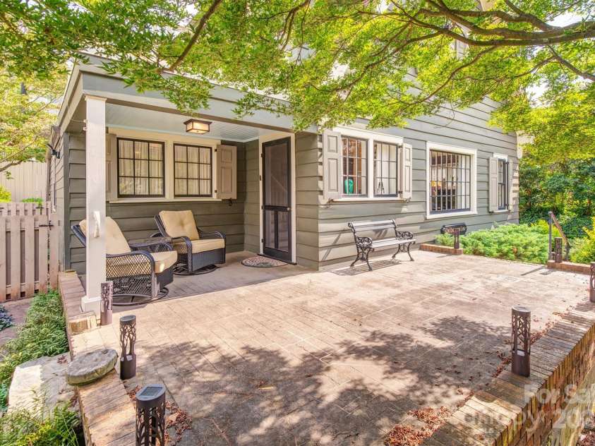 1 Evergreen Lane, Asheville, NC 28801.  MLS# CAR4302888, YatesRealty ID 40242. Front Patio