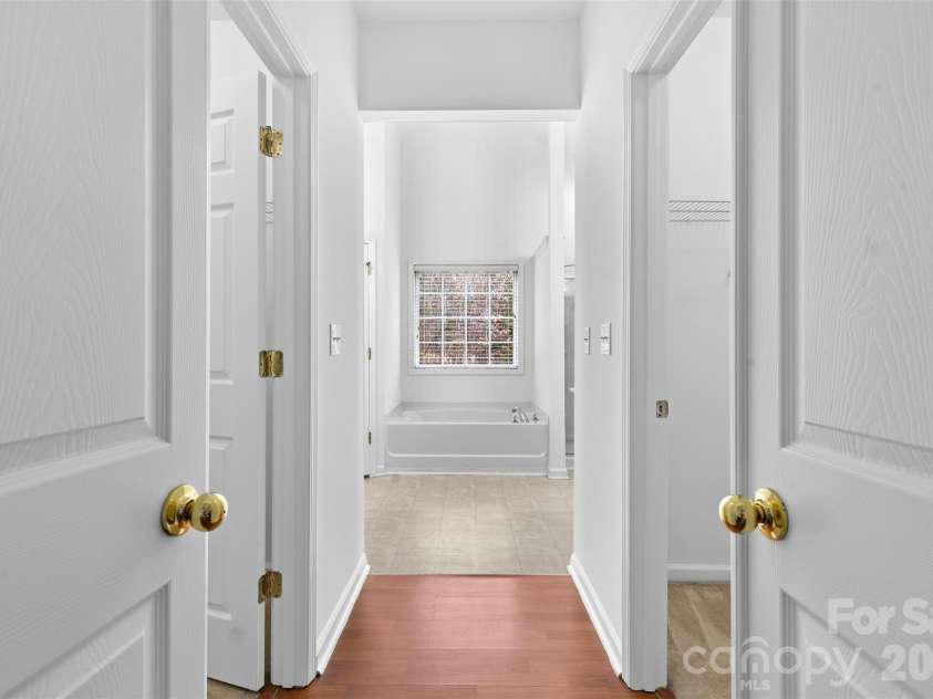 11919 Erwin Ridge Avenue, Charlotte, NC 28213.  MLS# CAR4389516, YatesRealty ID 40242. 
