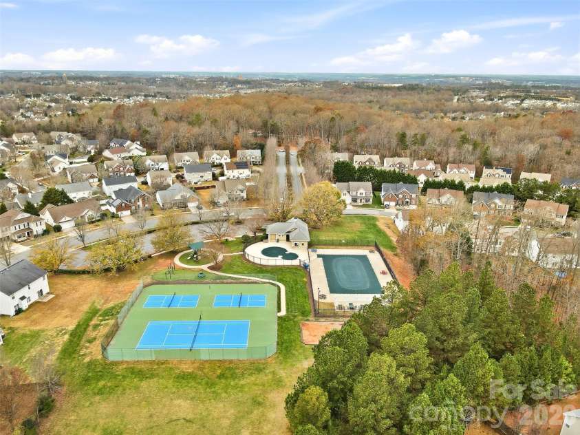 11919 Erwin Ridge Avenue, Charlotte, NC 28213.  MLS# CAR4389516, YatesRealty ID 40242. 