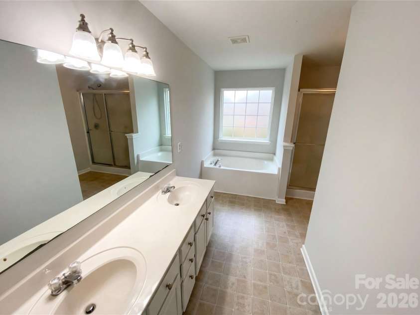 138 Woodside Village Drive, Rock Hill, SC 29730.  MLS# CAR4404017, YatesRealty ID 40244. 