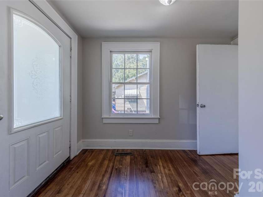 8 Bolt Drive, Shelby, NC 28150.  MLS# CAR4407978, YatesRealty ID 40249. 