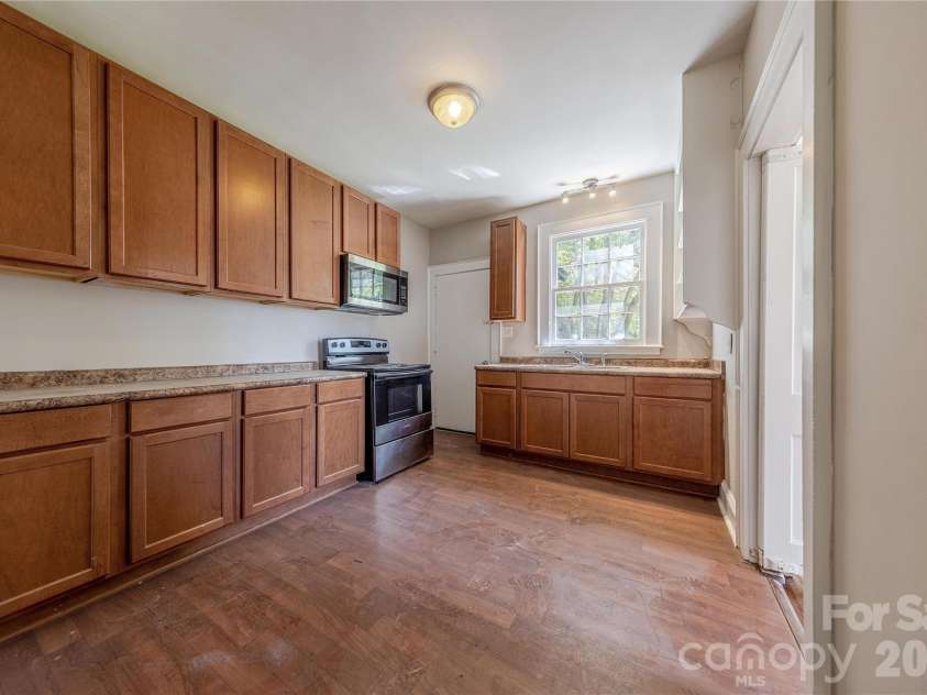 8 Bolt Drive, Shelby, NC 28150.  MLS# CAR4407978, YatesRealty ID 40249. 