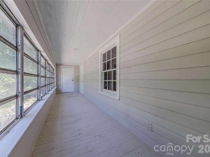 8 Bolt Drive, Shelby, NC 28150.  MLS# CAR4407978, YatesRealty ID 40249. 