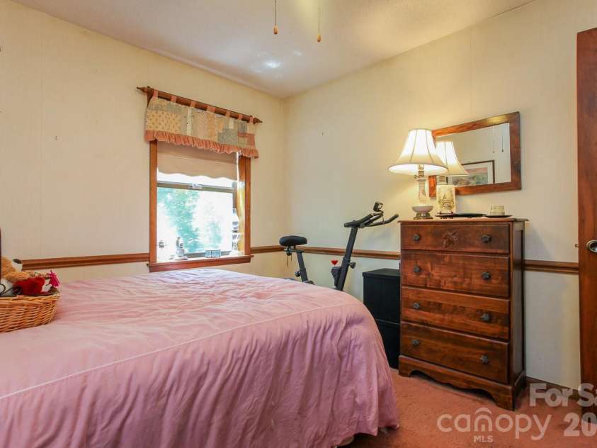 146 Stecoah Heights, Robbinsville, NC 28771.  MLS# CAR4344701, YatesRealty ID 4025. 