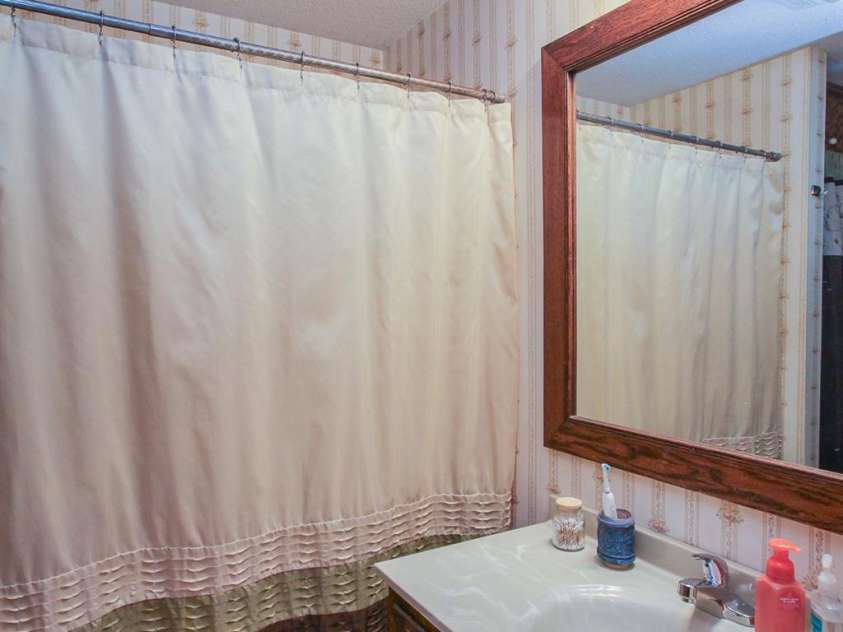 146 Stecoah Heights, Robbinsville, NC 28771.  MLS# CAR4344701, YatesRealty ID 4025. 