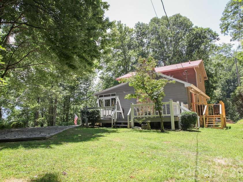 146 Stecoah Heights, Robbinsville, NC 28771.  MLS# CAR4344701, YatesRealty ID 4025. 