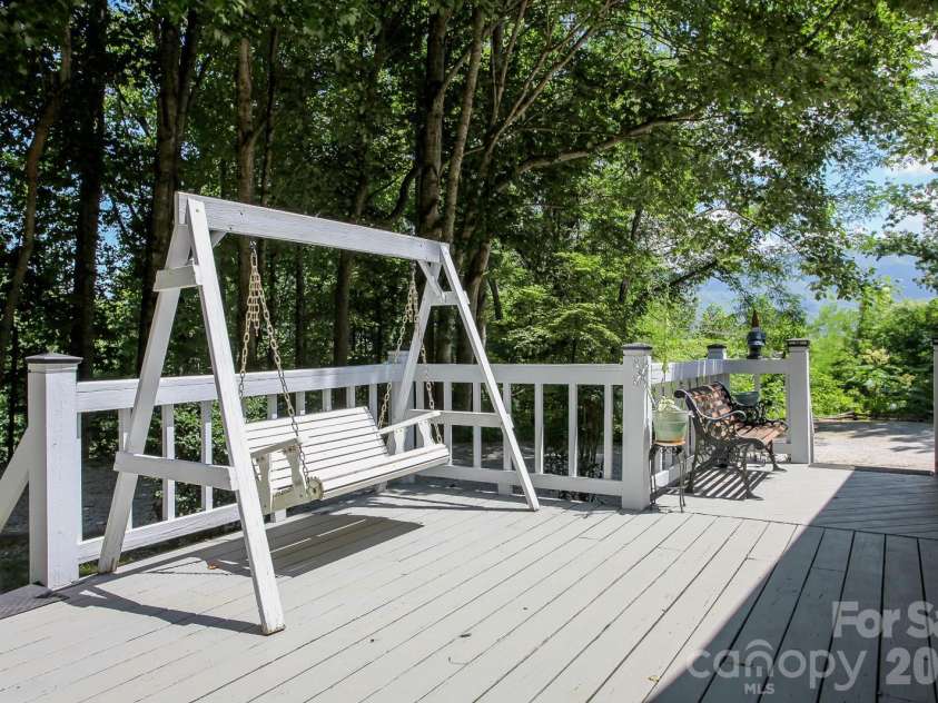 146 Stecoah Heights, Robbinsville, NC 28771.  MLS# CAR4344701, YatesRealty ID 4025. 