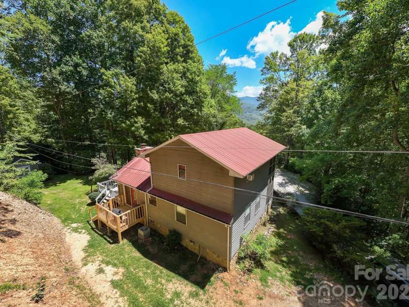 146 Stecoah Heights, Robbinsville, NC 28771.  MLS# CAR4344701, YatesRealty ID 4025. 