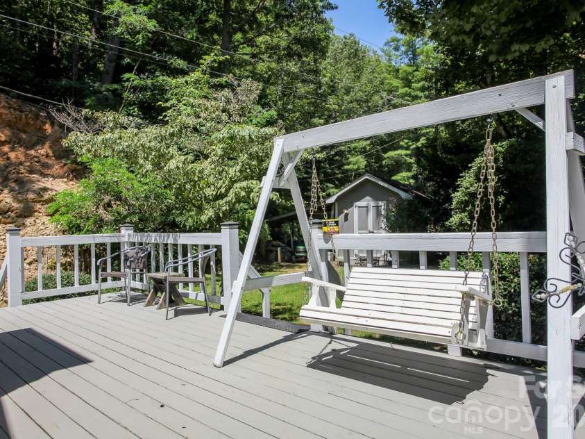 146 Stecoah Heights, Robbinsville, NC 28771.  MLS# CAR4344701, YatesRealty ID 4025. 