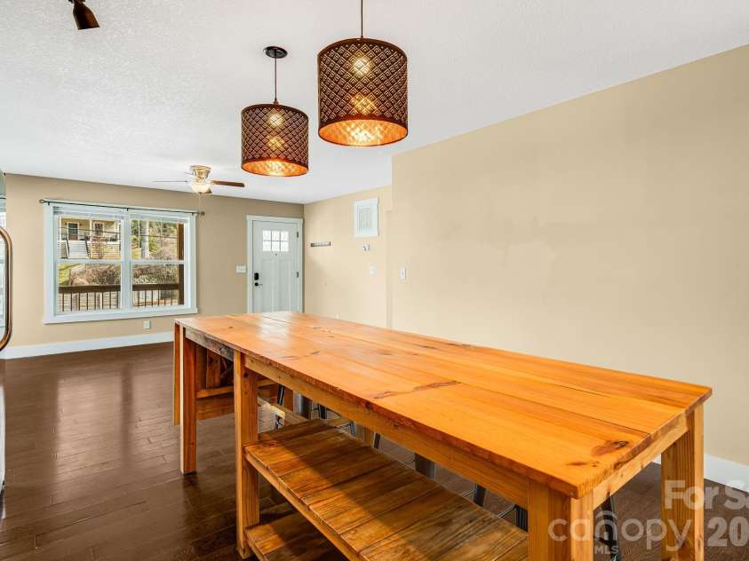 309 London Road, Asheville, NC 28803.  MLS# CAR4353923, YatesRealty ID 4025. 